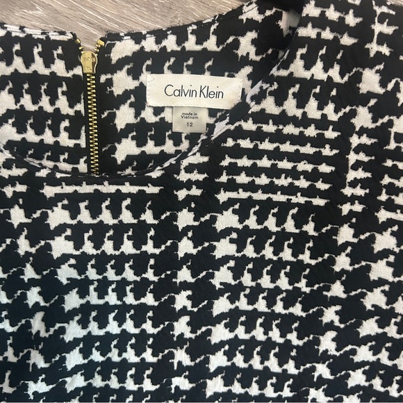 Calvin Klein Black and White Sheath Mini Dress Crew Neck - Picture 2 of 13
